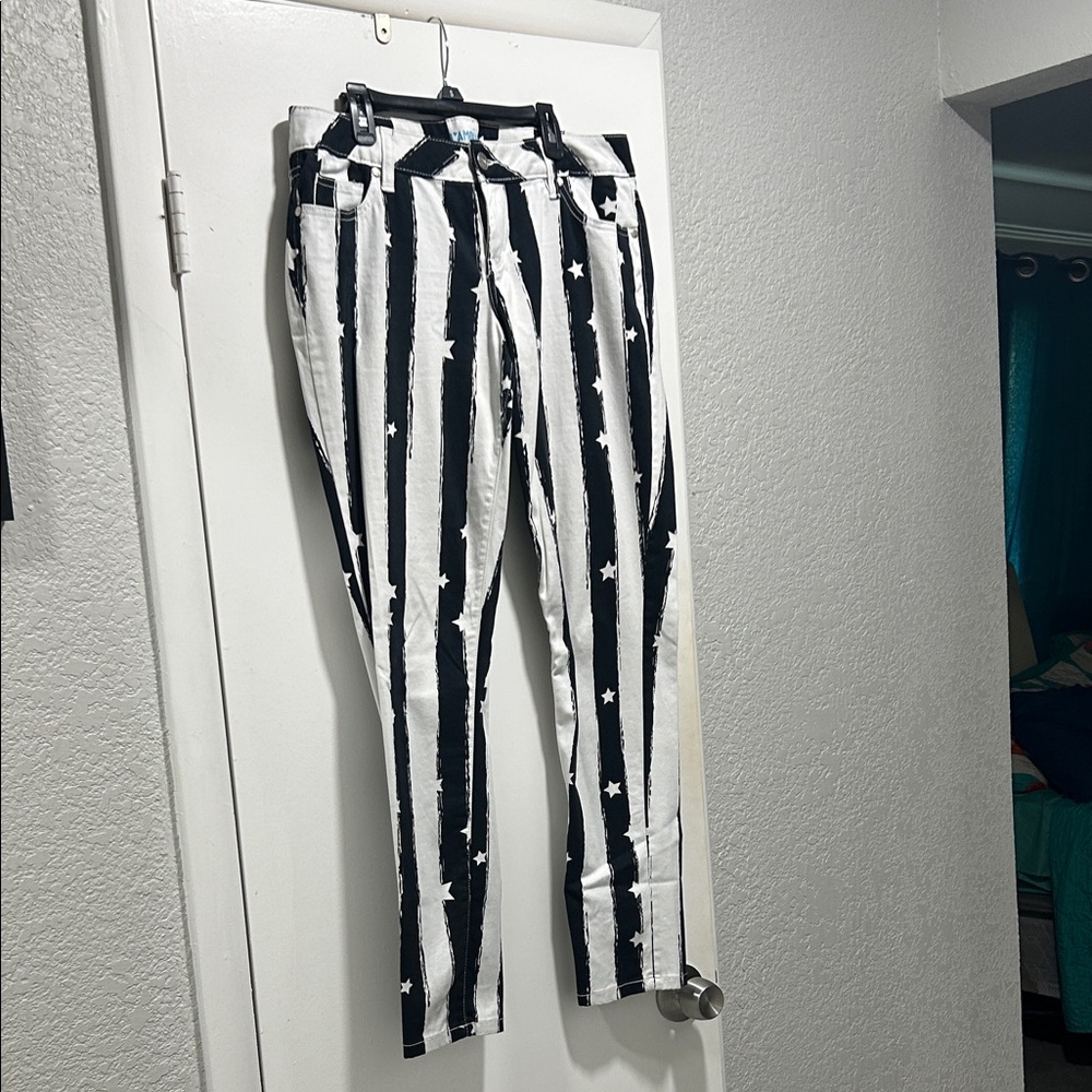 L'Amour Black and White Star Striped Straight Leg Jeans